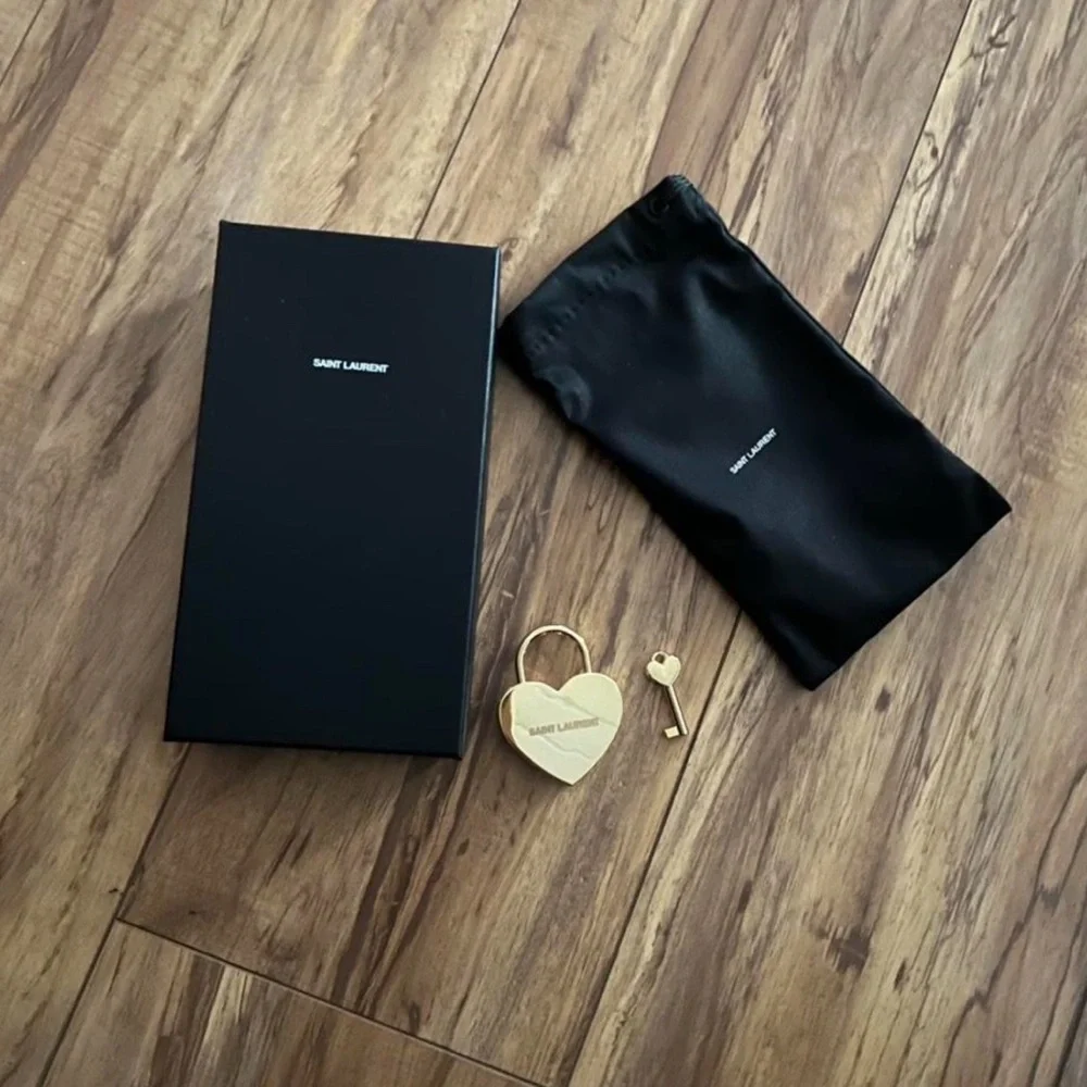 Saint Laurent Gold Heart Lock - Picture 4 of 6